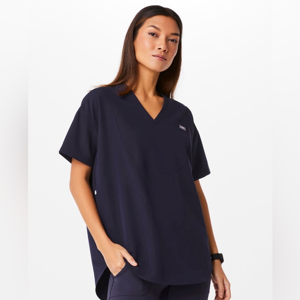 FIGS NAVY, Halle V-Neck - New without tags.  Color: Navy Blue.   Size: XS